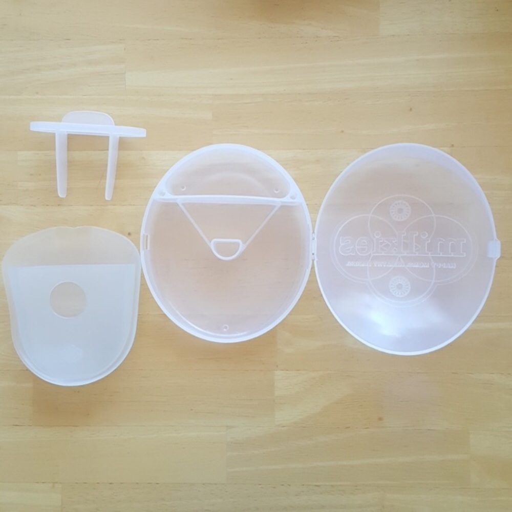 Milkies milk catcher NWOT